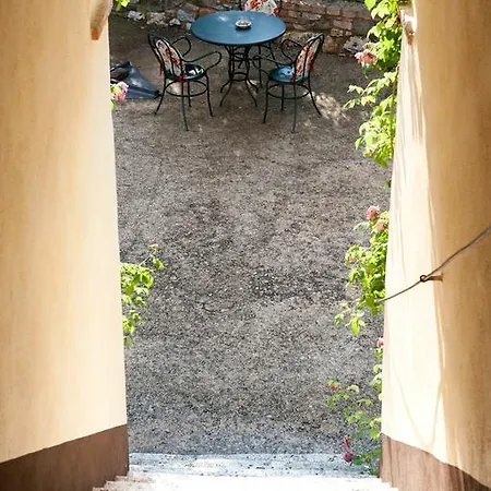 Apartahotel Sarna 3*